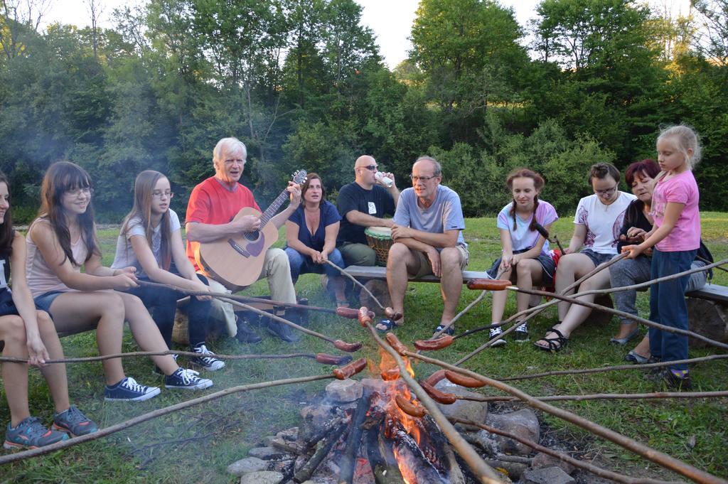 Latarnia Wagabundy Bieszczady Hotel Wola Michowa Bagian luar foto